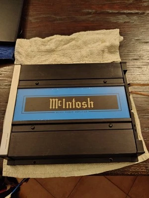 Amplificatore McIntosh MC425 - Immagine 1 di 3