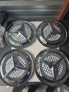 Mooneyes 13 Inch Hubcaps Olds Fiesta Style - Picture 1 of 6