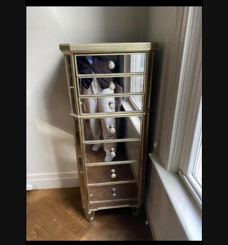 Mirrored Chest Cover