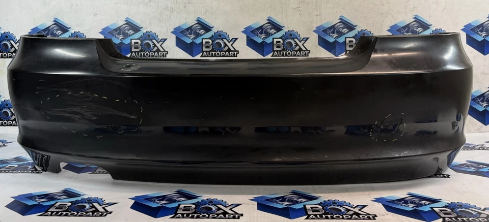 Parachoques trasero BMW E88 E82 128I 2008-2013 (no M-Sport) OEM - NEGRO Foto 1 de 4