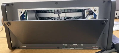 EXTRON MATRIX 3200 SWITCHER WIDE BAND VIDEO ROUTER - Image 1 of 4