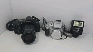 Lot Of (2) Cameras Fujifilm FinePix3800 & Minolta Maxxum 3xi - Picture 1 of 13