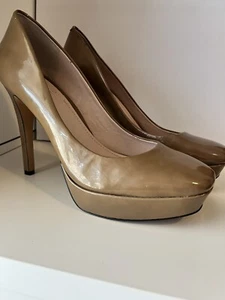 Vince Camuto Taupe Nude Patent Leather Platform Pumps Women's 8M Dress Heels - Picture 1 of 6