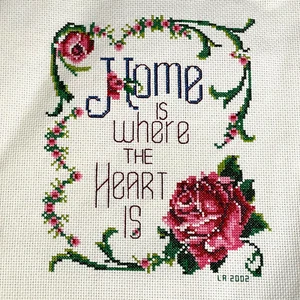 Completed Vintage Cross Stitch Sample Home Is Where The Heart Is Roses 2002 - Picture 1 of 7