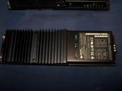 Vicor VI-LU0-EV FlatPac 5V DC 30A output Power Supply 100-120/200-240 ac in - Image 1 of 4