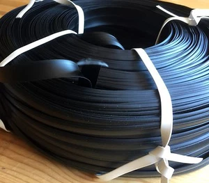 Leistenfüller schwarz 12mm Meterware Abdeckprofil Kederschiene Schraubkanal - Bild 1 von 2
