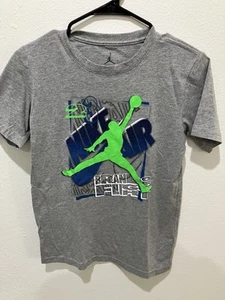 Micheal Jordan Jump Logo Tee Boys Large Gray Neon Green Nike - Picture 1 of 3