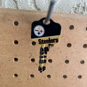 Pittsburgh Steelers KW1 ungeschnittener Hausschlüsselrohling  - Bild 1 von 2