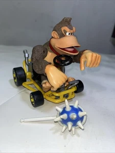 Nintendo Toy Biz Mario Kart 64 Donkey Kong 1999 Go-Kart y carcasa con clavos funciona - Imagen 1 de 10