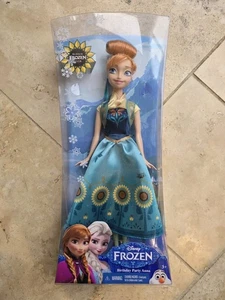Neu & versiegelt Mattel Disney Frozen Fever Geburtstag Party Anna Figur - Bild 1 von 2