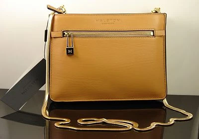 Bolso de mano de hombro Halston Designer de cuero camel con múltiples asas precio de venta sugerido por el fabricante $325,00 nuevo con etiquetas Foto 1 de 4