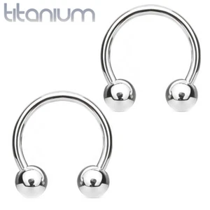 2 Pc Titanium Horseshoe Nose Helix Tragus Lip Septum Nipple Eyebrow Ring 14G - Picture 1 of 3