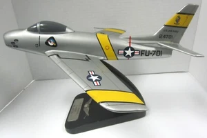 F-86 SABER JET FIGHTER HOLZ MODELL DOTTIE 13" PERSONALISIERTE BASIS PAZIFIKFLUGZEUG - Bild 1 von 22