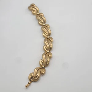 Vintage Trifari Bracelet Signed Gold Tone Brushed 7" - Picture 1 of 12