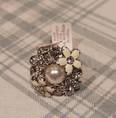 Lia Sophia Ring "Catch The Bouquet" NEW Faux Pearl, Flowers, Silver Tone Size 11 - Image 1 of 3