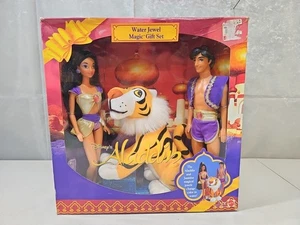 RARE 1994 DISNEY ALADDIN MAGIC Barbie Doll GIFT SET W/ ALADDIN, JASMINE & RAJAH - Picture 1 of 8