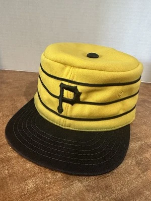 De colección Años 70 Pittsburgh Pirates New Era Sombrero Pastillero Modelo Profesional Lana Talla 7 1/8 Béisbol Foto 1 de 4