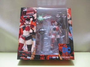 KAIYODO Revoltech Amazing Yamaguchi Harley Quinn Batman The NEW 52 Action Figure - Picture 1 of 2