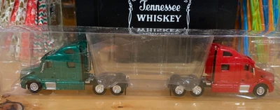 Juego de 2 tractores Tonkin Trucks N Stuff 1/87 Peterbilt 587 verde y rojo nuevo en caja Foto 1 de 4