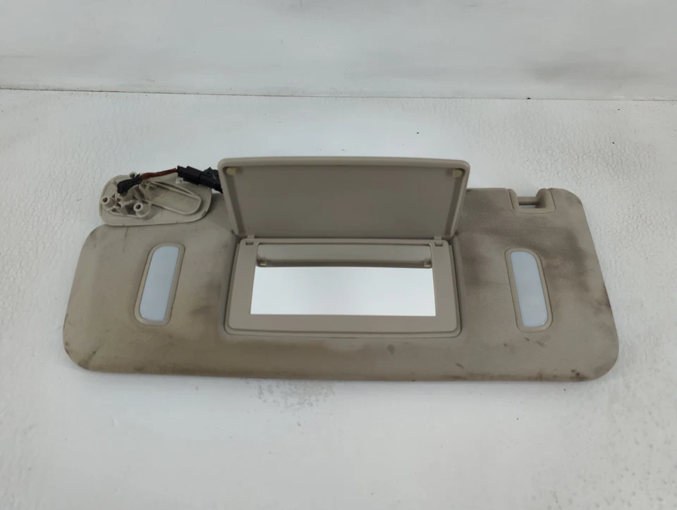 Espejo parasol izquierdo gris HDXO3 GMC YUKON XL Driver Foto 1 de 4