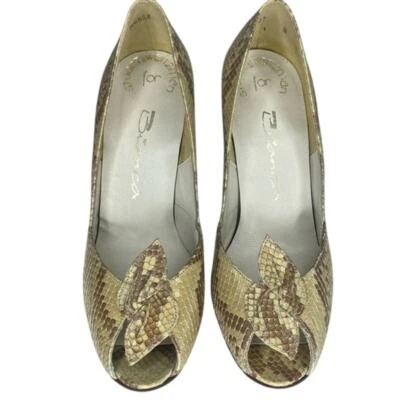 Vintage Stuart Weitzman for Bianca Tan Cream Snakeskin Peep Toe Pump Size 5 - Image 1 of 4