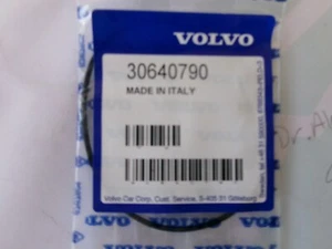 VOLVO C30 Lower Engine Oil Filter Seal 30640790 NEW GENUINE - Picture 1 of 1