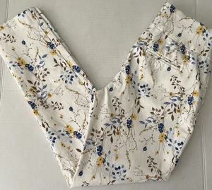 Cato Contemporary White Floral Skinny Jeans Stretch Faux Pockets Women's Size 4 - Picture 1 of 10