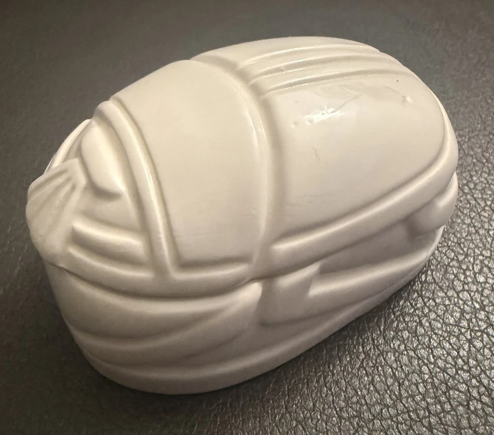 VNTG 白色瓷器 Tiffany&Co Scarab 甲虫盒 Louis Comfort Tiffany 1982 年 — 第 1/4 张图片