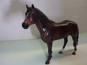 Breyer Pferd Ravel Idocus dunkelbrauner Hengst - Bild 1 von 5