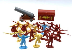 Plastic Toy Pirate Figures 1/32 Unpainted 17 Figs Cannon Chest Unbranded Lot #2 - Picture 1 of 10