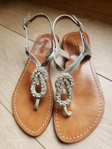Mystique Boutique SZ 8 Silver Jeweled Bling Sandals Shoes - Picture 1 of 4