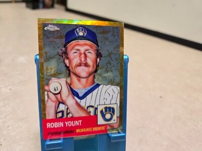 Robin Yount 2022 Topps Chrome Platinum Anniversary #409 Gold Refractor /50 - Image 1 of 2