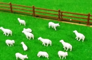 SHEEP 20 pieces +1 dog 12x6mm Farm Animals white HO 1/87 scale FREE POSTAGE - Picture 1 of 3