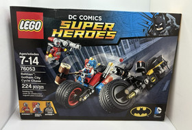 Lego DC Comics Super Heroes- Batman: Gotham City Cycle Chase 76053- New/retired