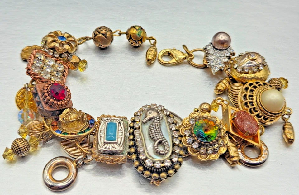 Vintage Couture Multicolor Chunky Art Charm Bracelet 7" - Image 1 of 4