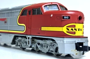 Life-Like Scala N Erie-Built ATSF Santa Fe #90 Diesel #7484, Unità A, Alimentato - Foto 1 di 8