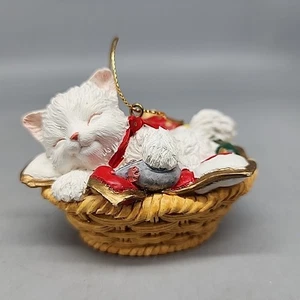 Sleeping White Cat in Basket Figurine Mouse Toy Christmas Ornament Resin - Picture 1 of 5