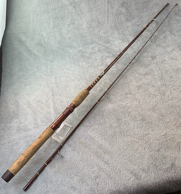 Caña de pescar de fibra de vidrio Fenwick FS70 de colección 7' 5 3/8 oz 2 piezas 4-10 lb línea giratoria Foto 1 de 4
