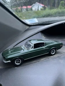 1:24 diecast cars Steve McQueen Bullet Car - Picture 1 of 2