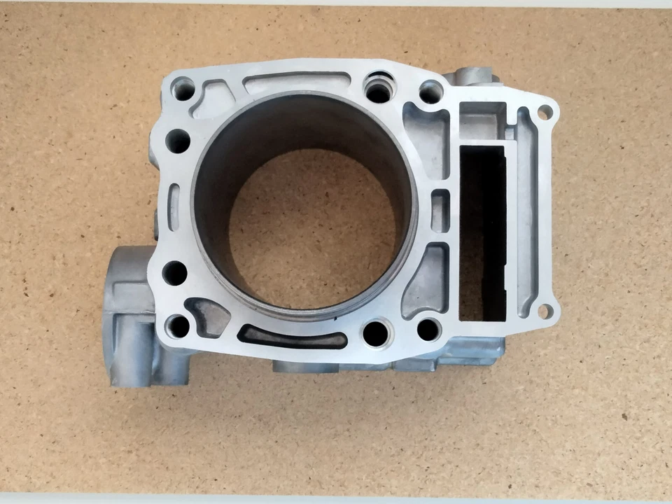 Bloque de cilindros 92 mm para Keeway Leone 500 Mastiff 500 Henger 500 X500 Crossfire... Foto 1 de 4