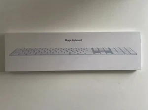 Apple Magic Keyboard with Numeric Keypad - British English - White - RRP £129 - Picture 1 of 1