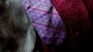 New NWOT Alexander Julian purple burgundy sage green striped tie 55" 3" width - Picture 1 of 3