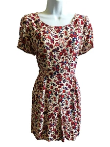 Jack Wills pretty ivory red floral playsuit suit size 12, light viscose pockets - Picture 1 of 11