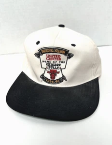 Cappello/Berretto Vintage Chicago Bulls Stagione Inaugurale 1994-1995 United Center - Foto 1 di 5