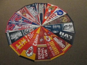 NFL Lot of 16 Vintage 1970's 1980's 1990's & 2000's Team Logo Football Pennants - Bild 1 von 1