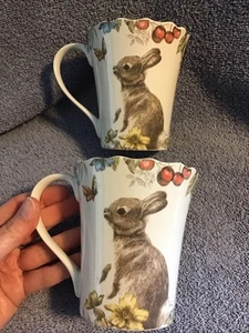 Pier 1 Hase Kaninchen Becher Tasse Set 2 SOPHIE THE BUNNY Ostern Frühling Deko Set 2 - Bild 1 von 9