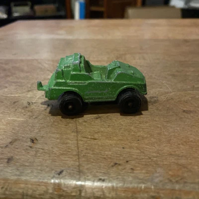RESTAURADOR Juguete Diecast Vintage 1969 TOOTSIEY JUGUETE JEEP VERDE CON Enganche de Remolque Foto 1 de 4