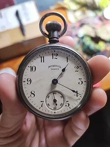 Ingersoll yankeeDialed Pocket Watch.. not functional.. GC - Picture 1 of 4