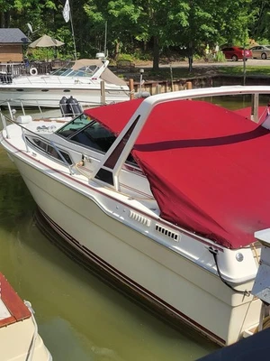 1985 Sea Ray Sundancer 300 30' w/ Title - Image 1 of 4