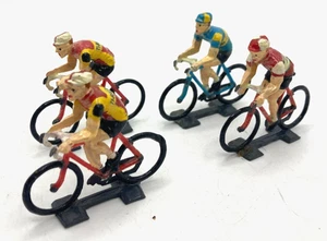 44422 COFALU / PLASTIQUE / TOUR DE FRANCE /LOT 4 CYCLISTES EQUIPES DIVERSES 1/32 - Picture 1 of 2